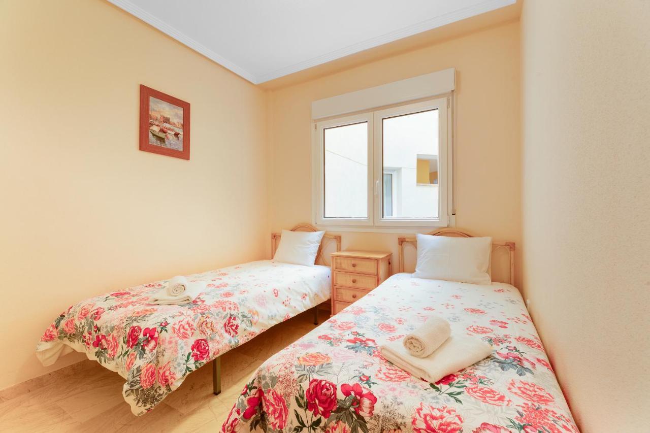 Apartament Palmera 100M Od Morza オリウエラ エクステリア 写真